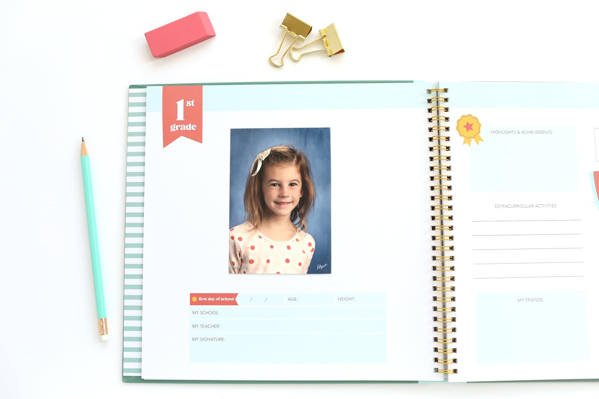 The School Memory Book: A Timeless School Years Memory Book for Preschool - 12th Grade Memories, Keepsakes and Cherished Moments (Storage Pocket Included)