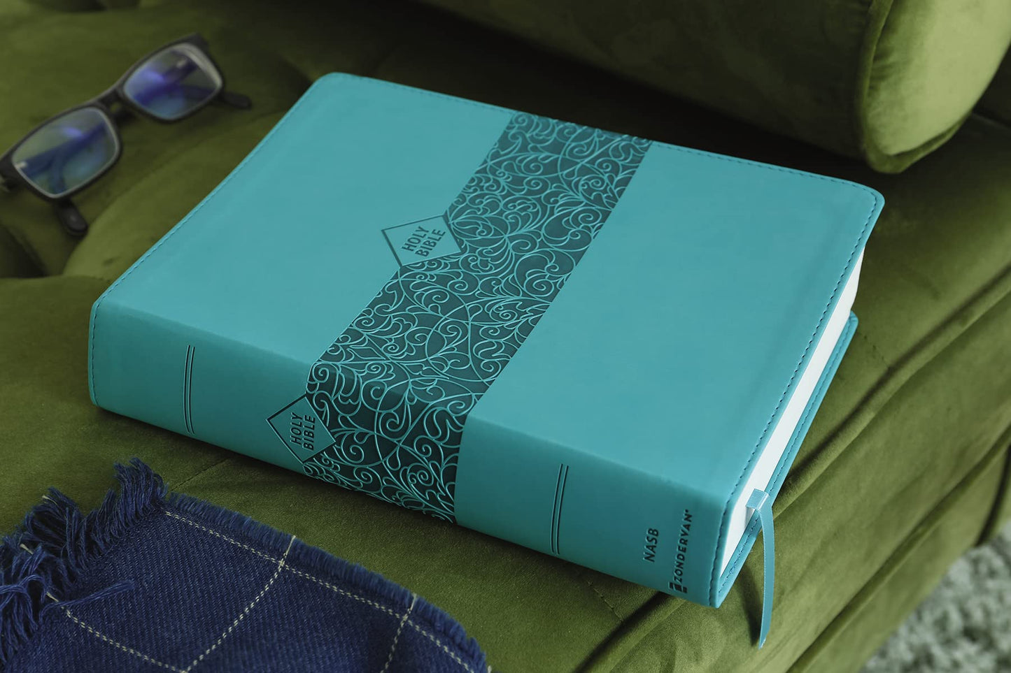 NASB, Super Giant Print Reference Bible (Font Size: 16.5-point), Leathersoft, Teal, Red Letter, 1995 Text, Comfort Print