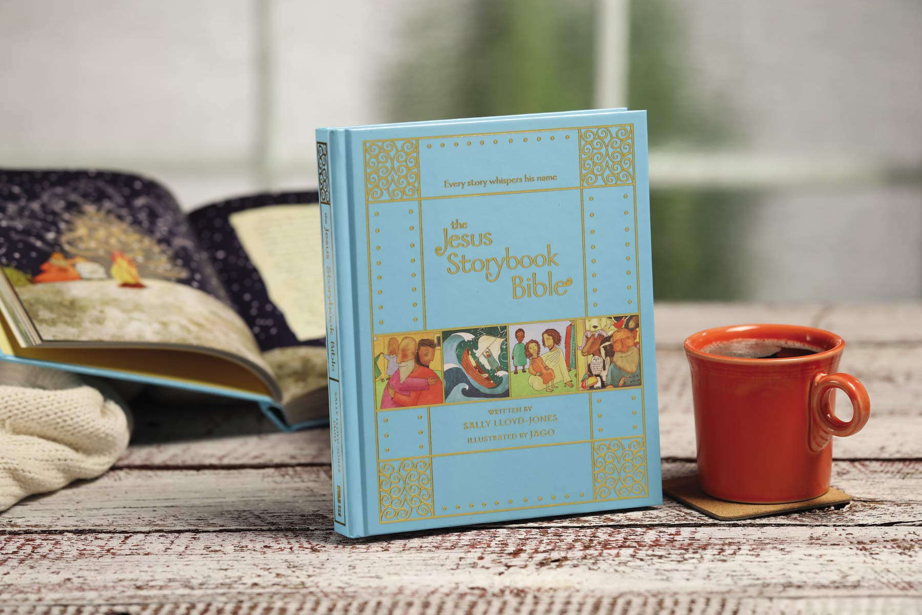 The Jesus Storybook Bible Gift Edition: Every Story Whispers His Name (The Story of Gods Great Love)