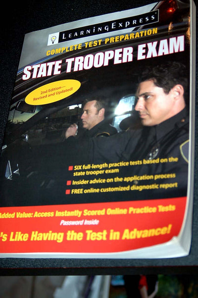 State Trooper Exam (State Trooper Exam (Learning Express))