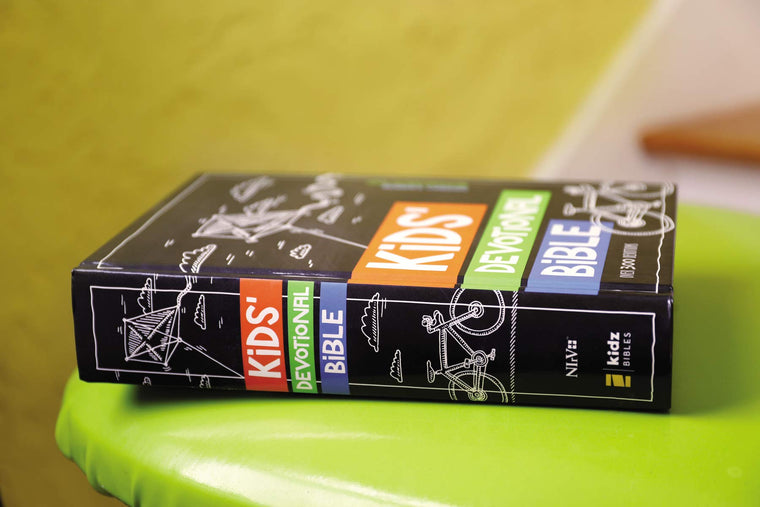 NIrV Kids' Devotional Bible, Hardcover: Over 300 Devotions
