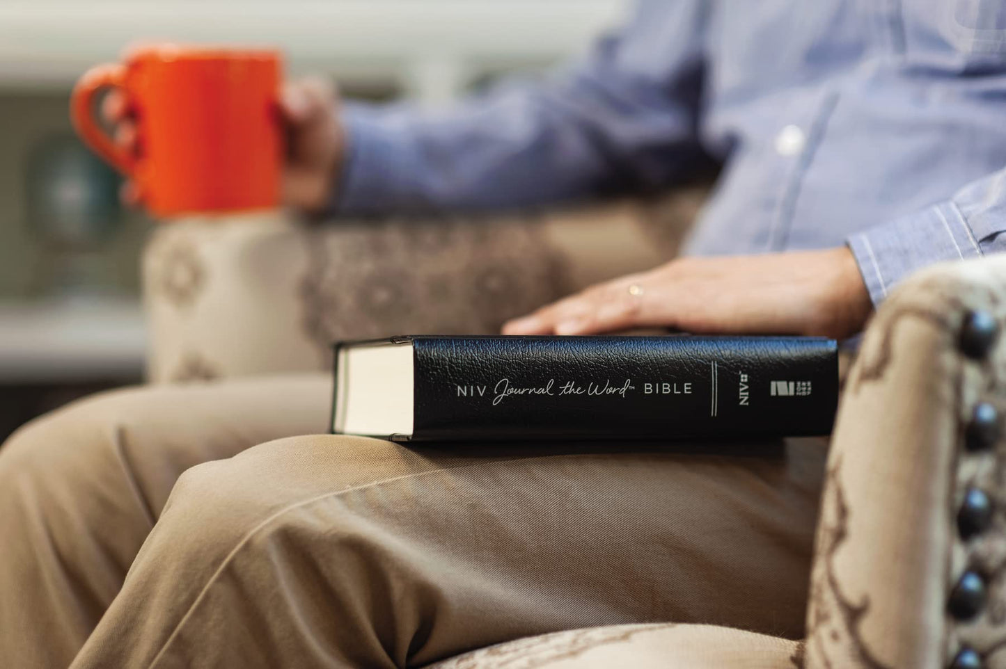 NIV, Journal the Word Bible (Note-Taking), Hardcover by Miakarts Books