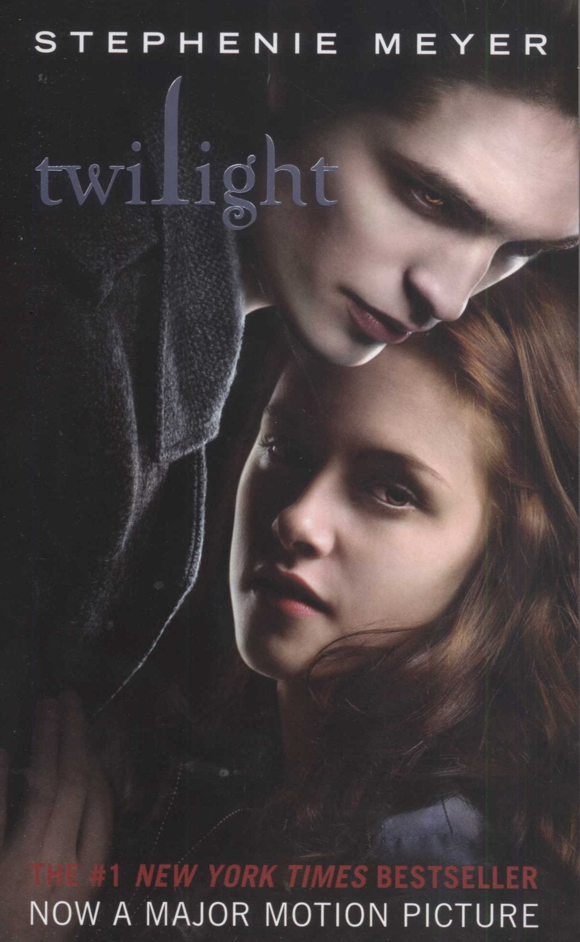 Twilight (The Twilight Saga, Book 1)