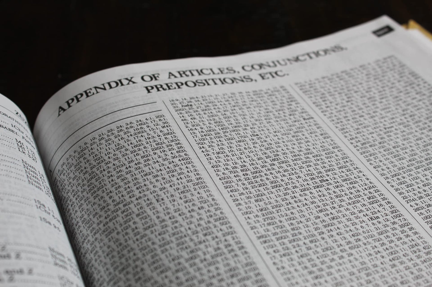 The New Strong's Exhaustive Concordance of the Bible: Every Word of the Bible Indexed, Large Print Edition