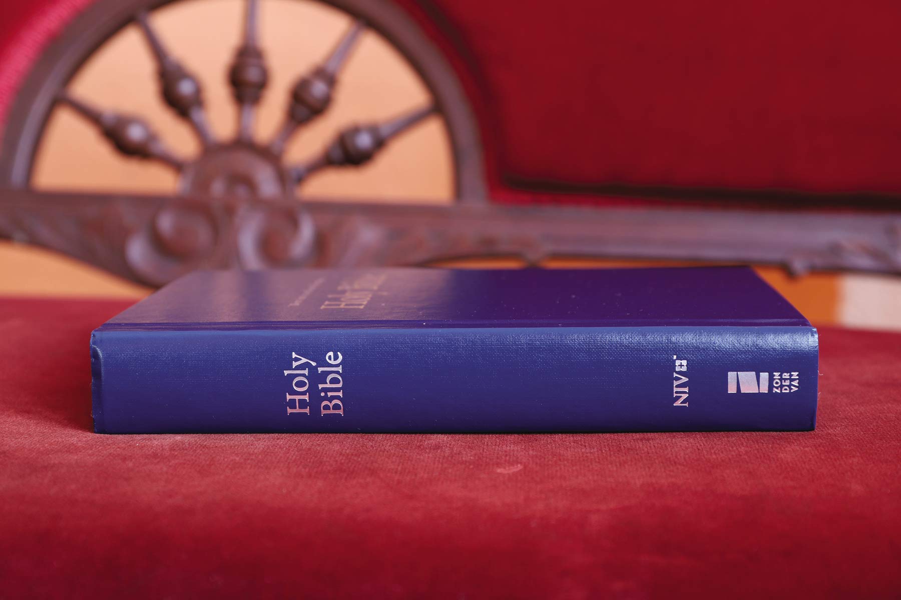 NIV, Pew and Worship Bible, Hardcover, Blue, Comfort Print