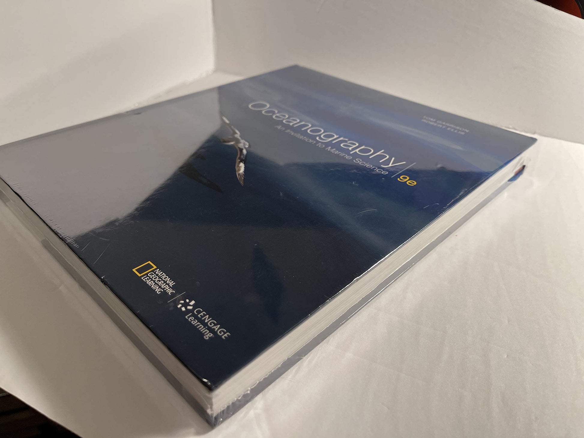 Oceanography: An Invitation to Marine Science
