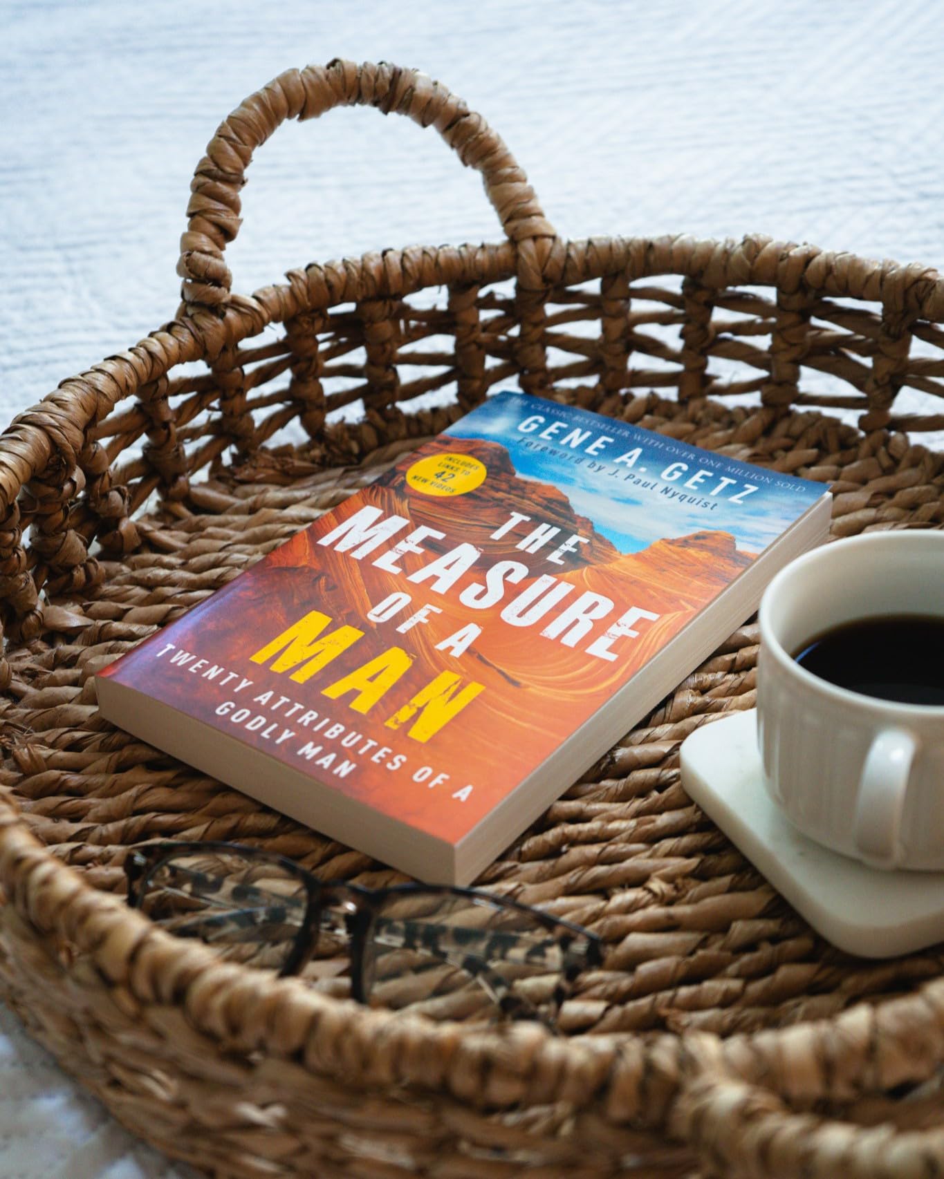 The Measure of a Man: Twenty Attributes of a Godly Man  Bible Study Workbook for Men  Gift Idea for Christian Men and Husbands