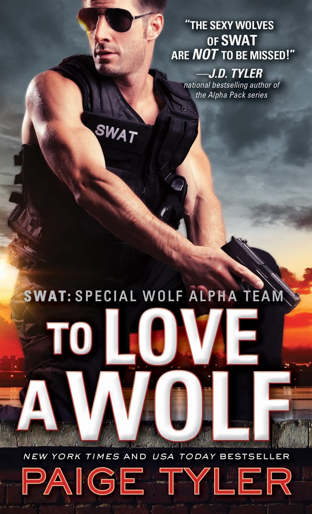 To Love a Wolf (SWAT, 4)