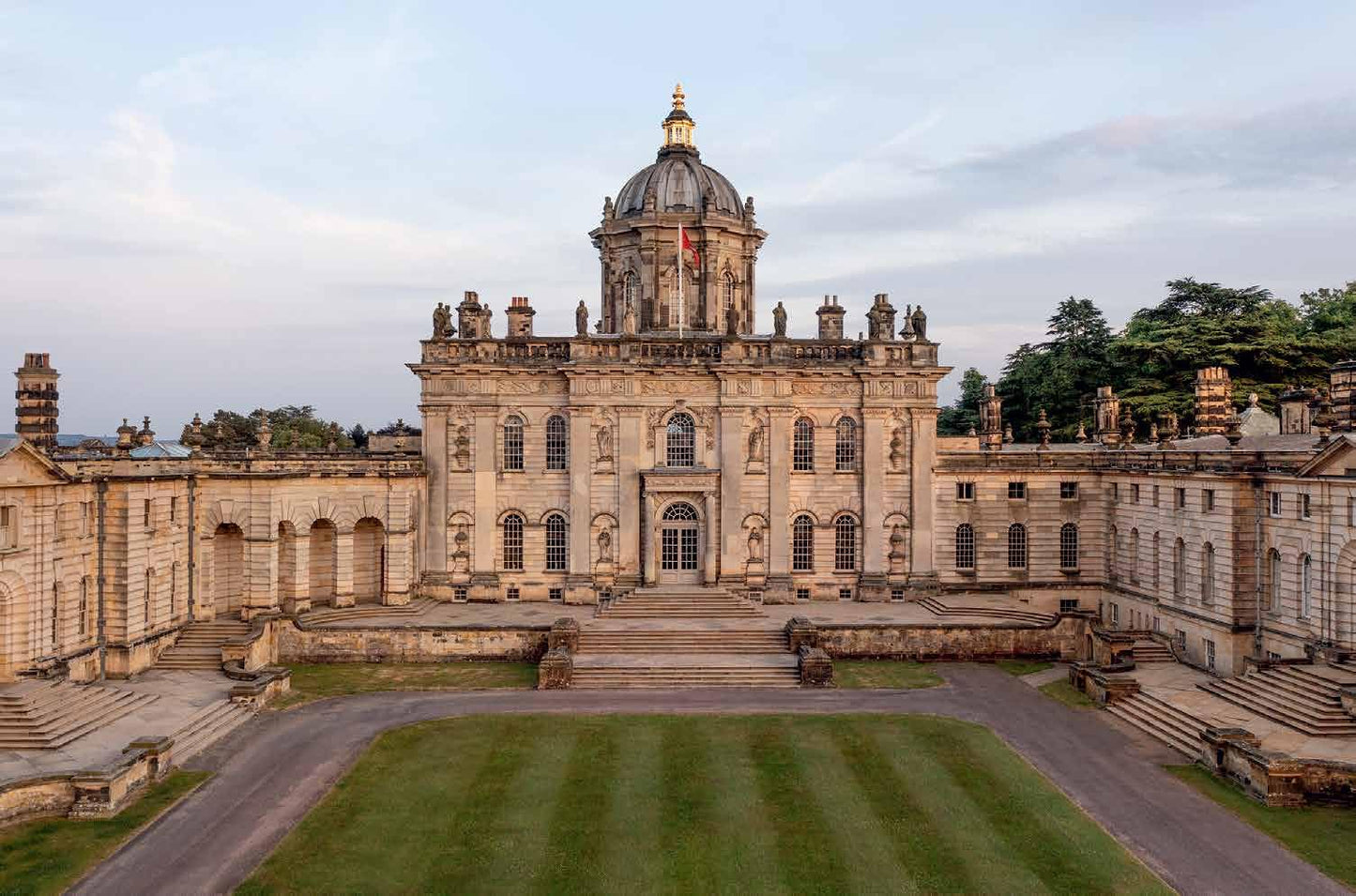 Castle Howard: A Grand Tour of England's Finest Country House