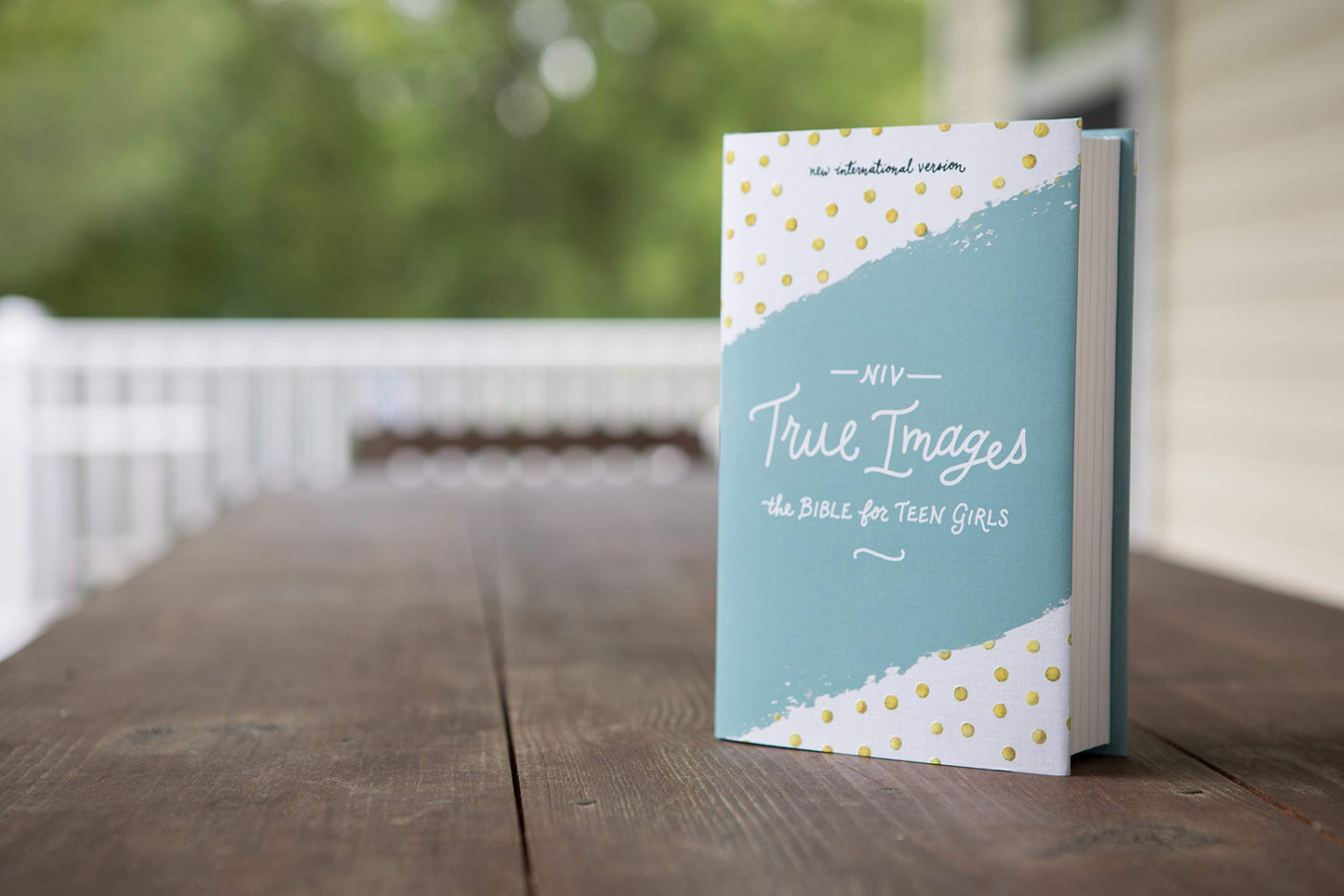 NIV, True Images Bible, Hardcover: The Bible for Teen Girls