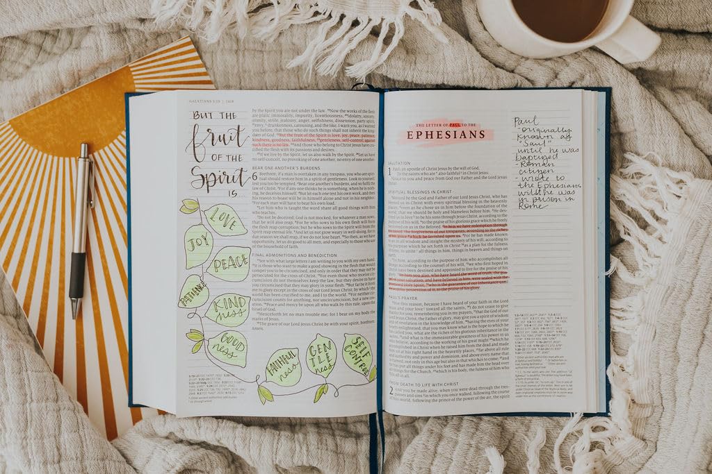 The Ave Catholic Notetaking Bible (RSV2CE)