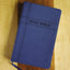 NIV, Premium Gift Bible, Leathersoft, Navy, Red Letter, Comfort Print: The Perfect Bible for Any Gift-Giving Occasion