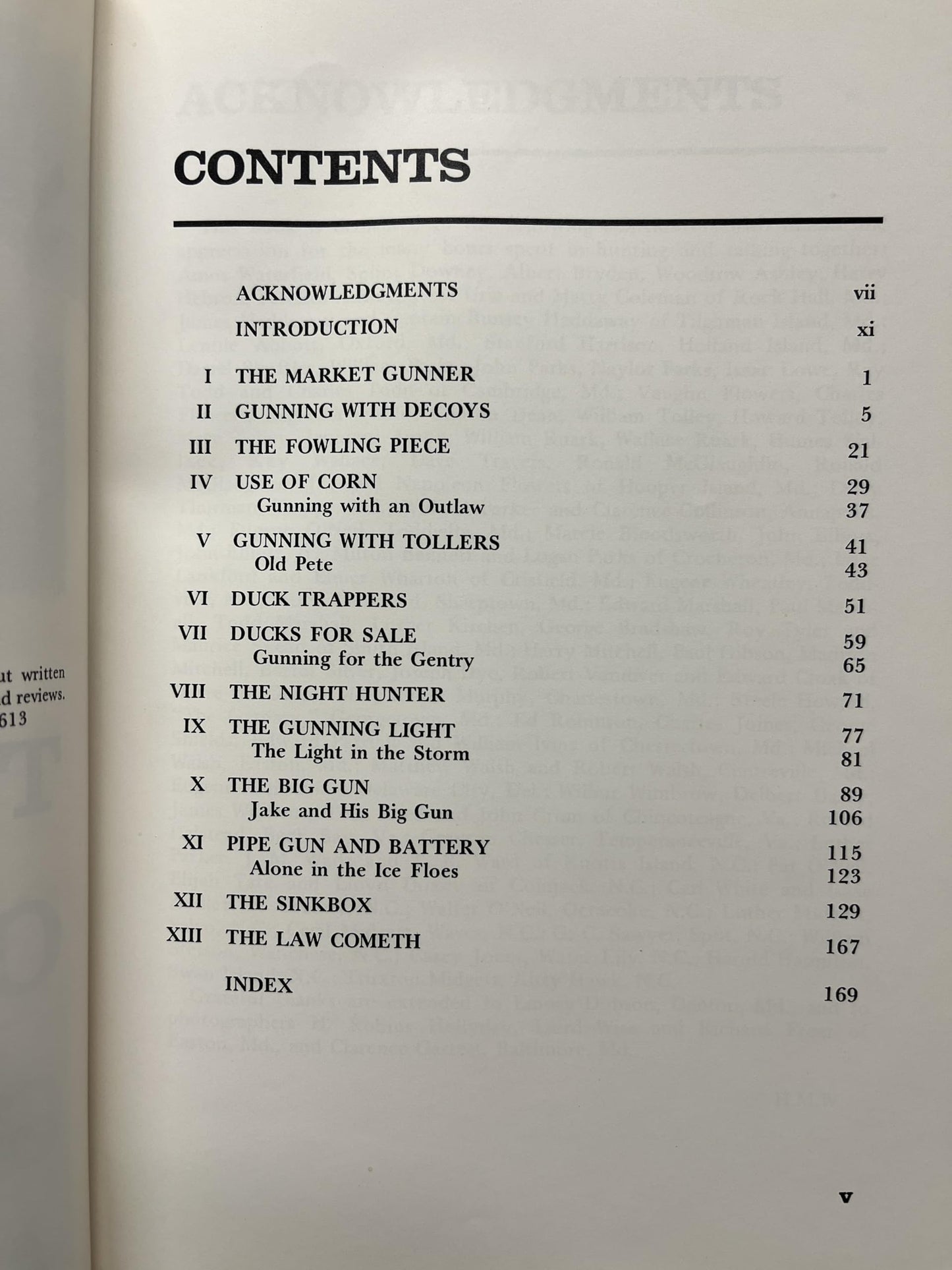 The Outlaw Gunner by Walsh, Harry M.