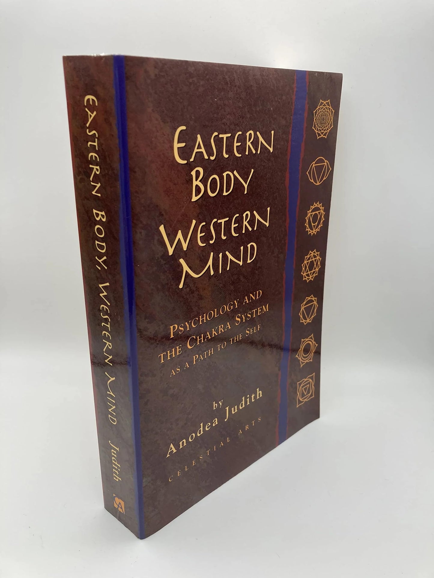 Eastern Body, Western Mind: Psychology and the Chakra System