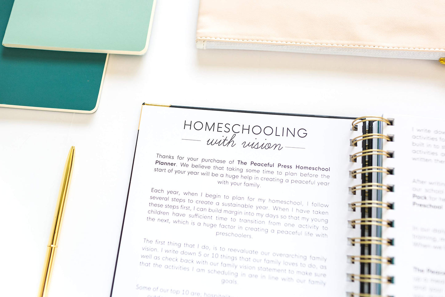 The Homeschool Planner: Beautiful and Undated with Monthly T