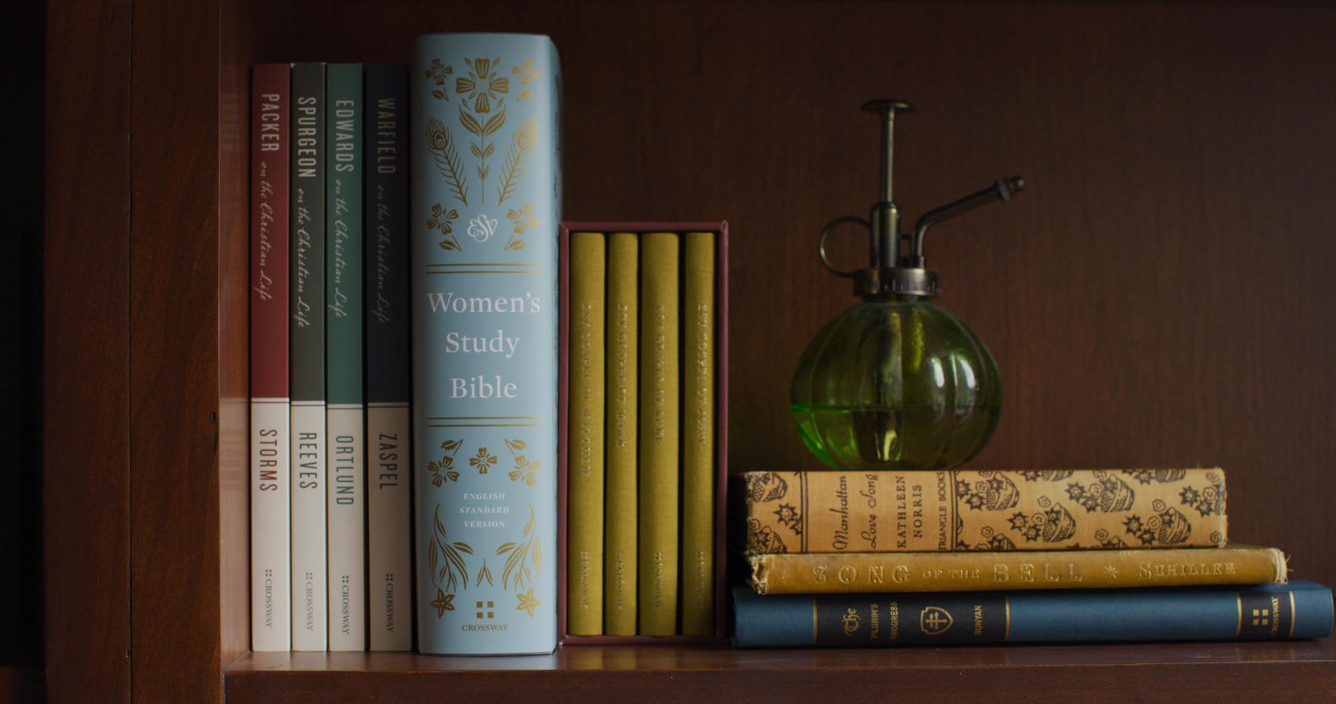 ESV Women's Study Bible (Hardcover): Holy Bible, English Standard Version