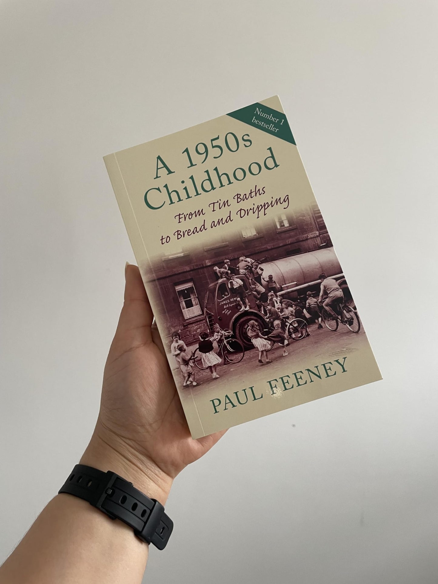 A 1950s Childhood: From Tin Baths to Bread and Dripping