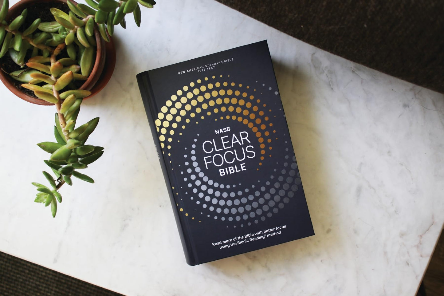 NASB, Clear Focus Bible, Hardcover, Charcoal/Gold: Read more of the Bible with better focus using the Bionic Reading Method