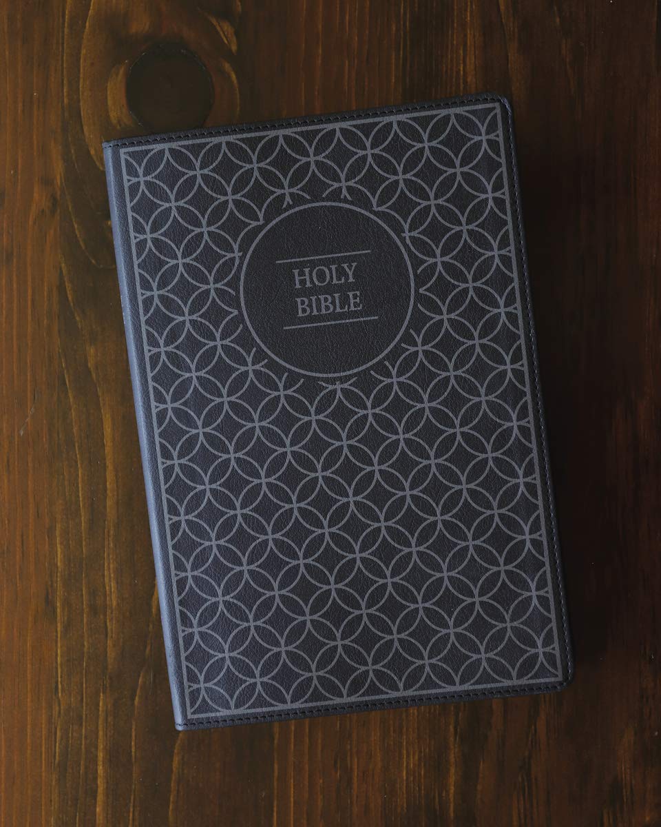 NIV, Value Thinline Bible, Large Print, Leathersoft, Gray/Black, Comfort Print
