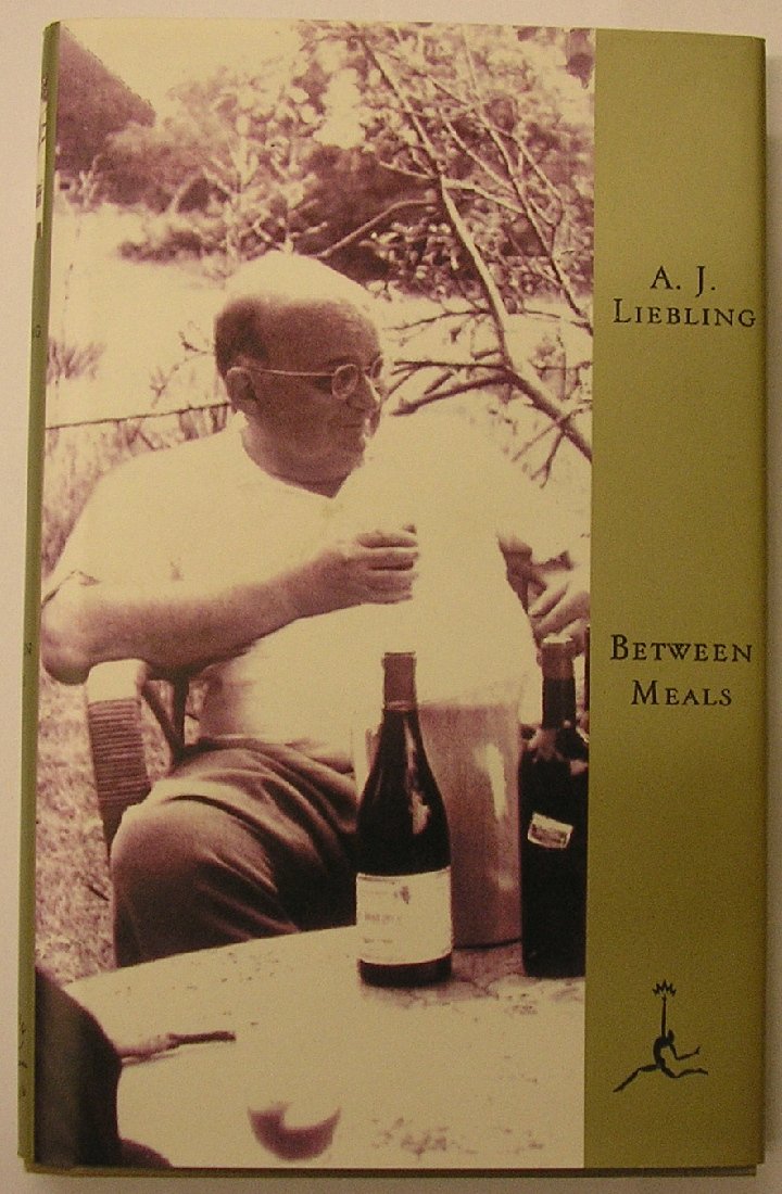 Between Meals: An Appetite for Paris (Modern Library) by Lie