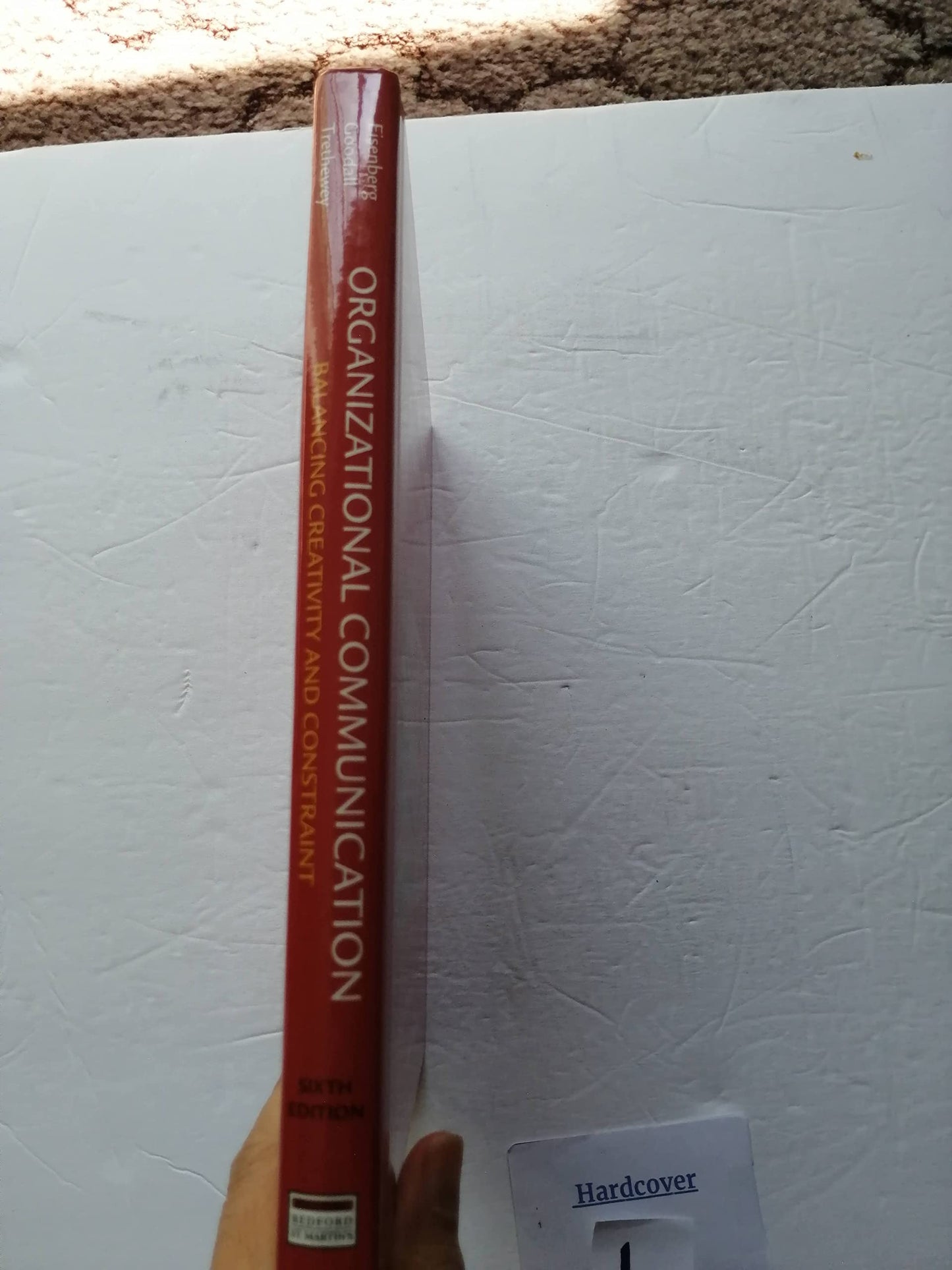 Organizational Communication: Balancing Creativity and Constraint