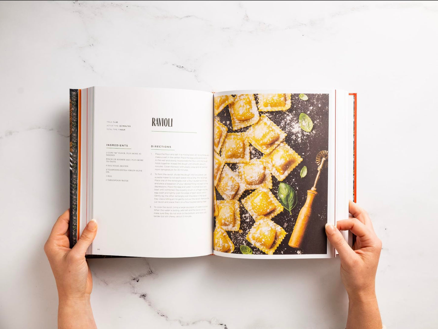 The Complete Italian Cookbook: 200 Classic and Contemporary Italian Dishes Made for the Modern Kitchen (The Essential Italian Cookbook for Home Chefs) (Complete Cookbook Collection)