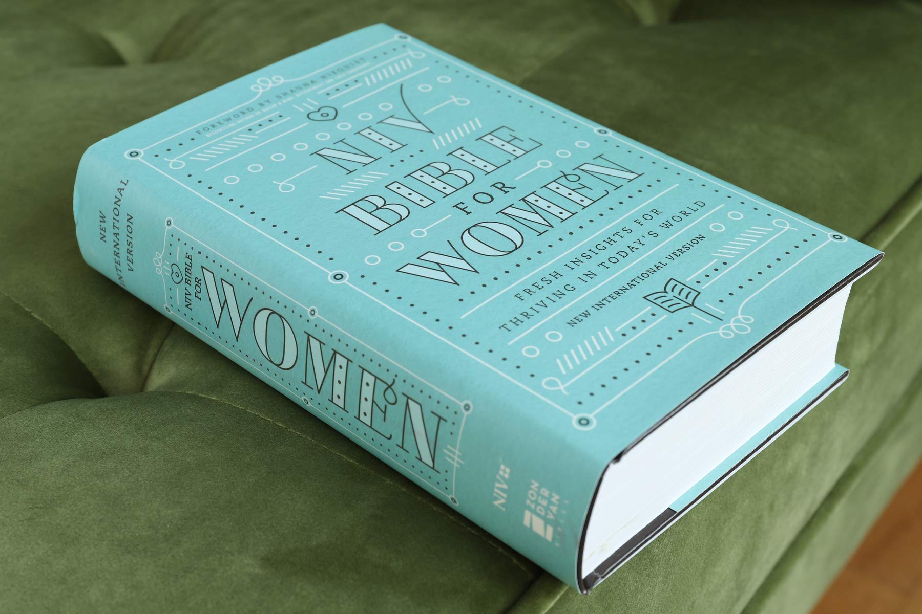 NIV, Bible for Women, Hardcover: Fresh Insights for Thriving in Today's World