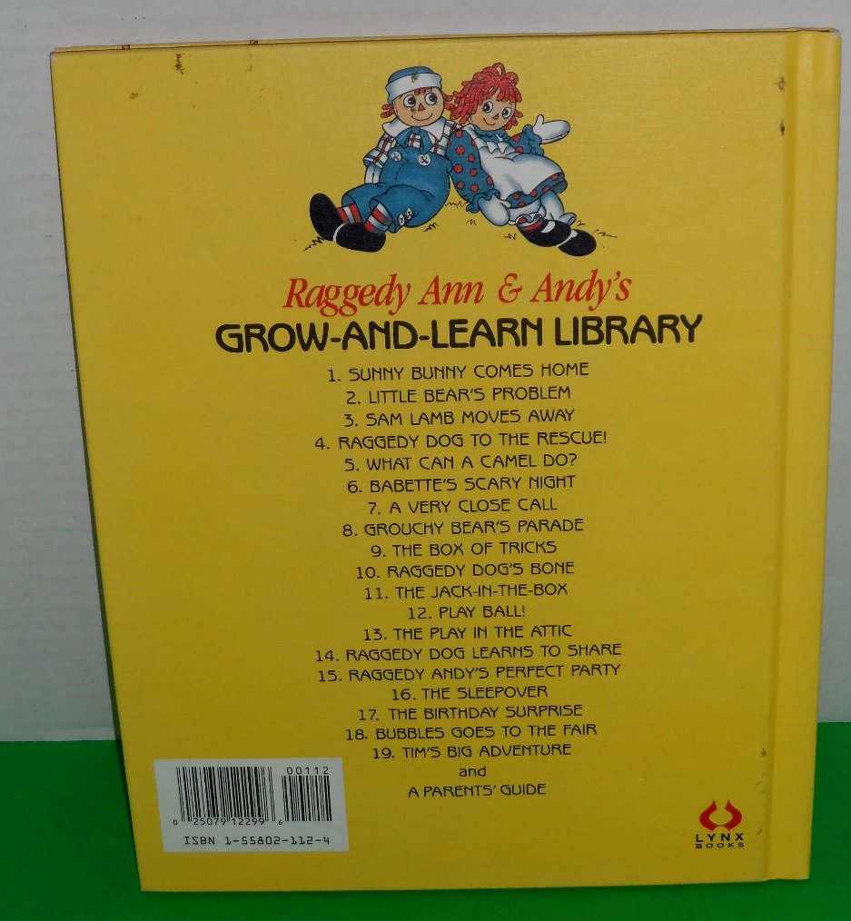 Raggedy Ann & Andy's Grow-And-Learn Library: Play Ball! (Volume 12)