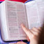 NBLA, Santa Biblia, Edición versificada, Tamao bolsillo, Leathersoft, Morado, Con cierre, Palabras de Jesús en rojo, Comfort Print (Spanish Edition)