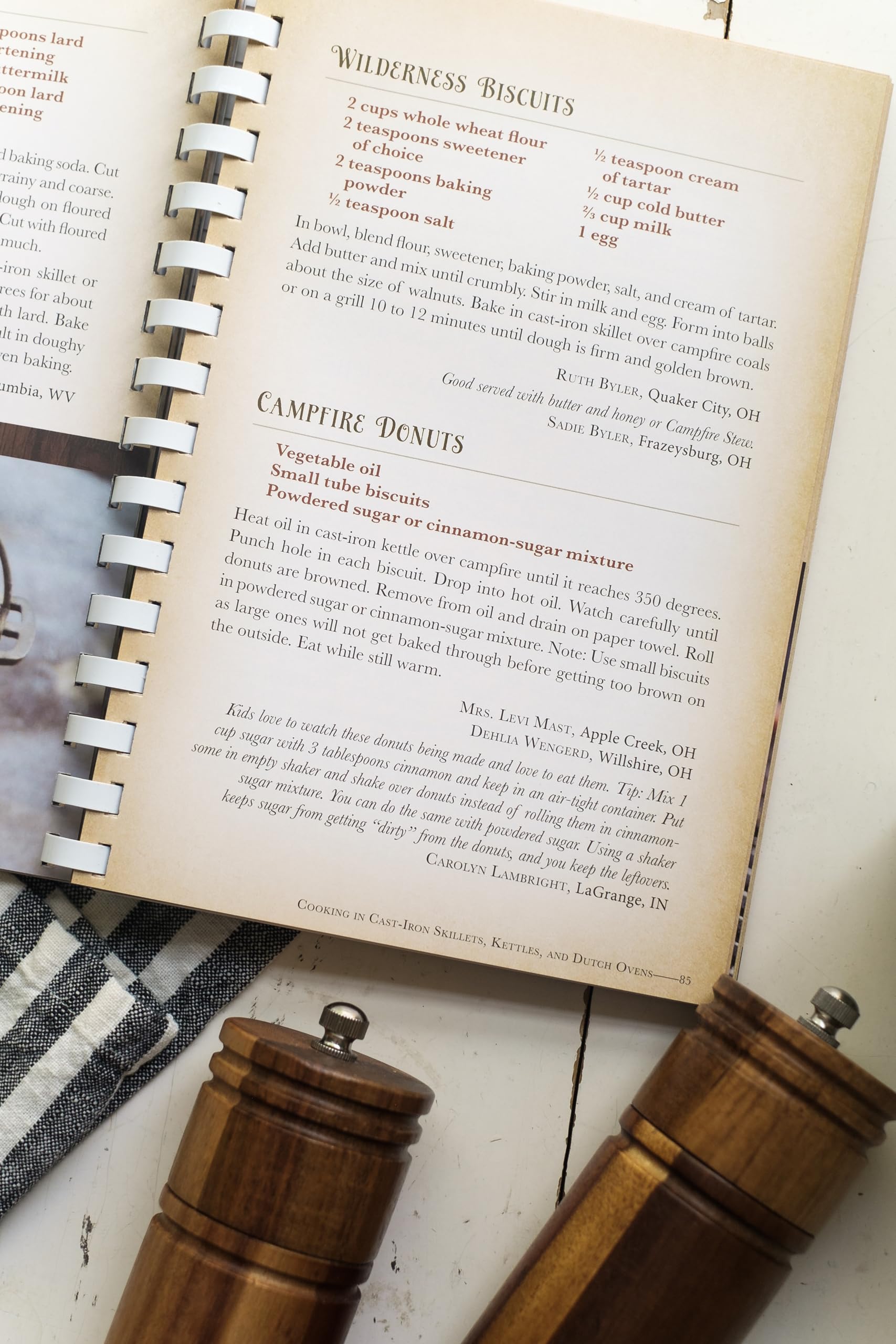 Wanda E. Brunstetter's Amish Friends Outdoor Cookbook: Over 250 Recipes Proving Outdoor Cooking Is Much More Than a Hot Dog on a Stick