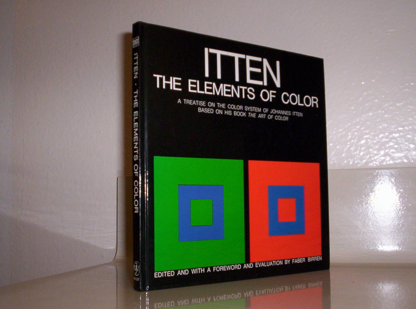 The Elements of Color: A Treatise on the Color System