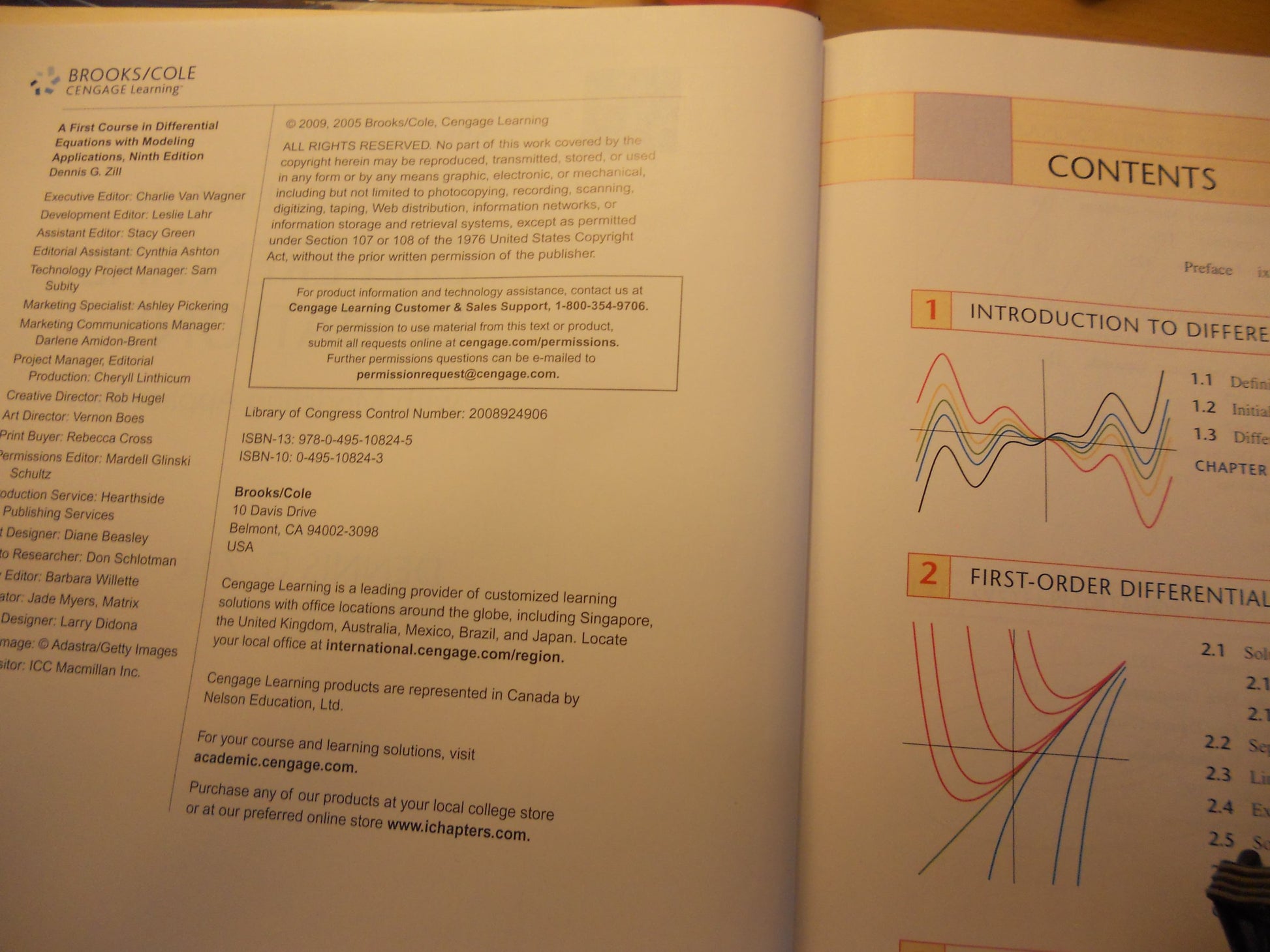 A First Course in Differential Equations: With Modeling Applications