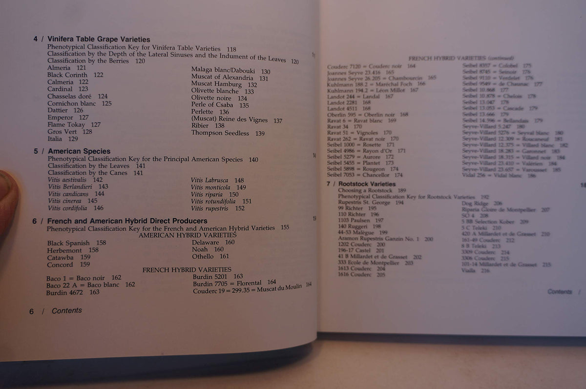 A Practical Ampelography: Grapevine Identification (Comstock Bk)