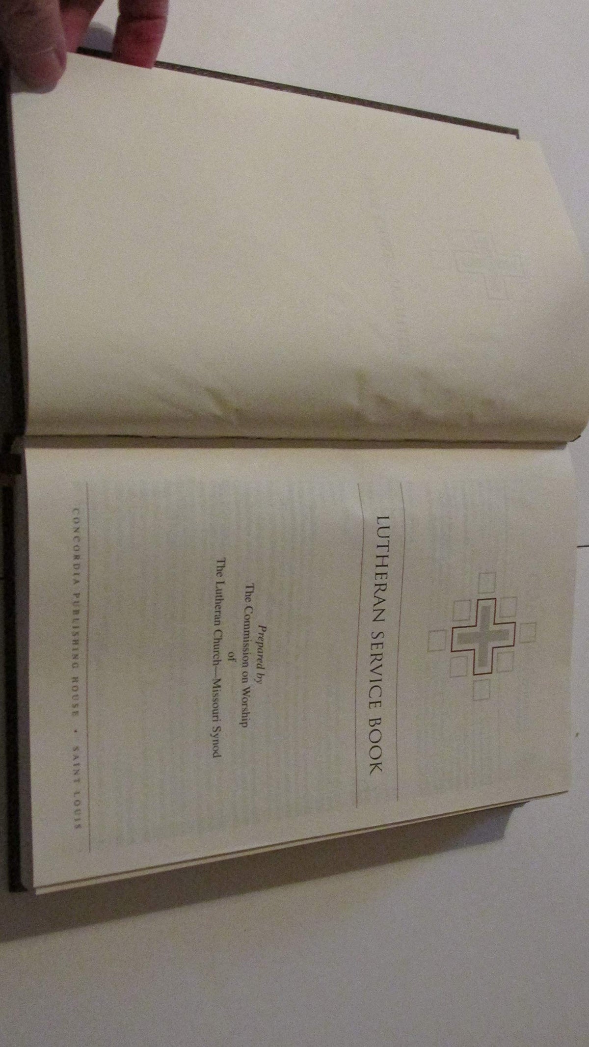 Lutheran Service Book: Pew Edition