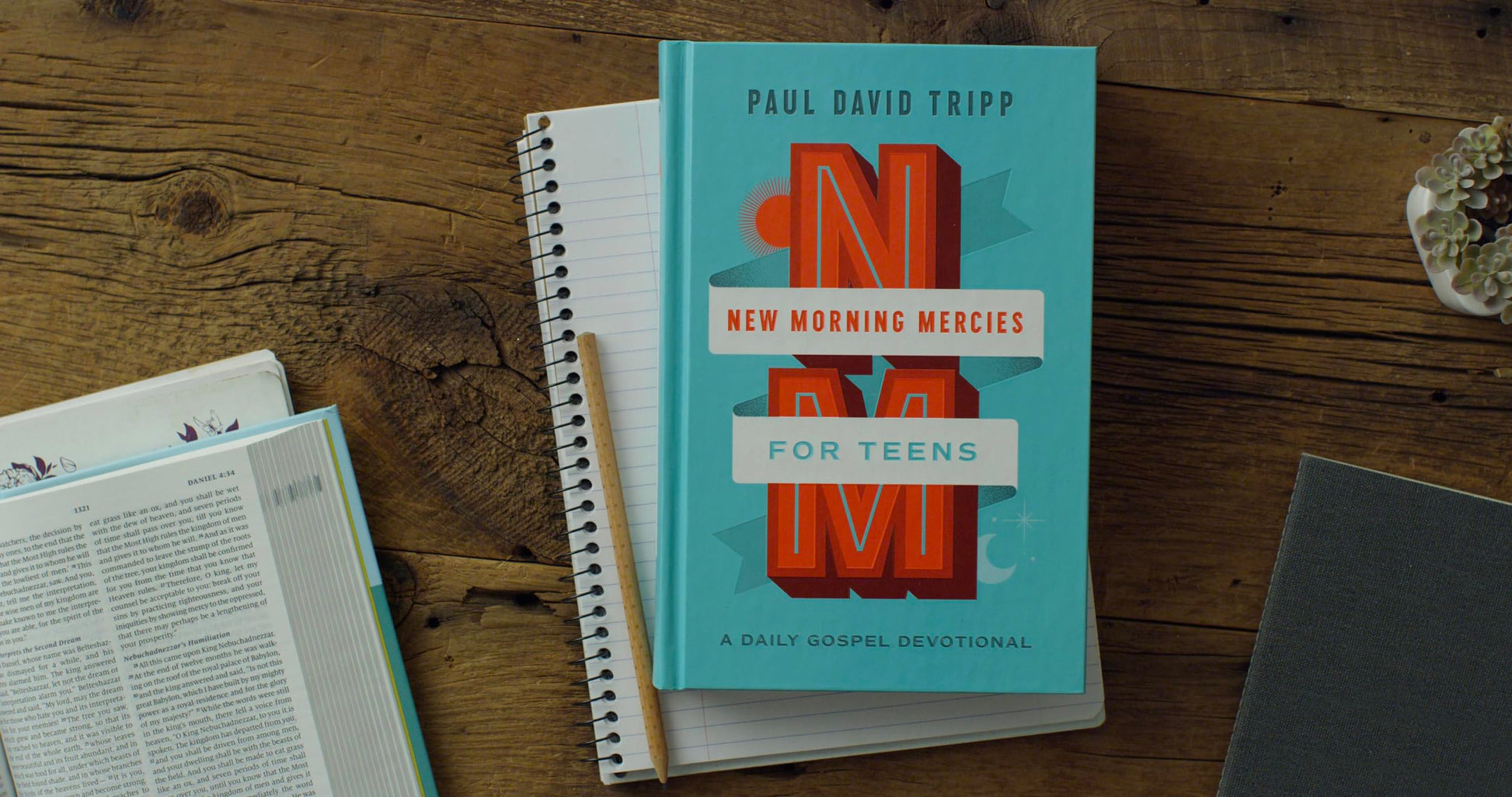 New Morning Mercies for Teens: A Daily Gospel Devotional