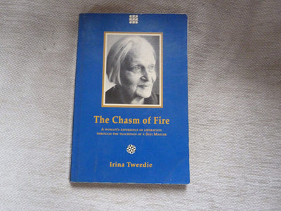 The Chasm of Fire: A Woman's Experience With the Teachings of a Sufi Master (Element Classic Editions)