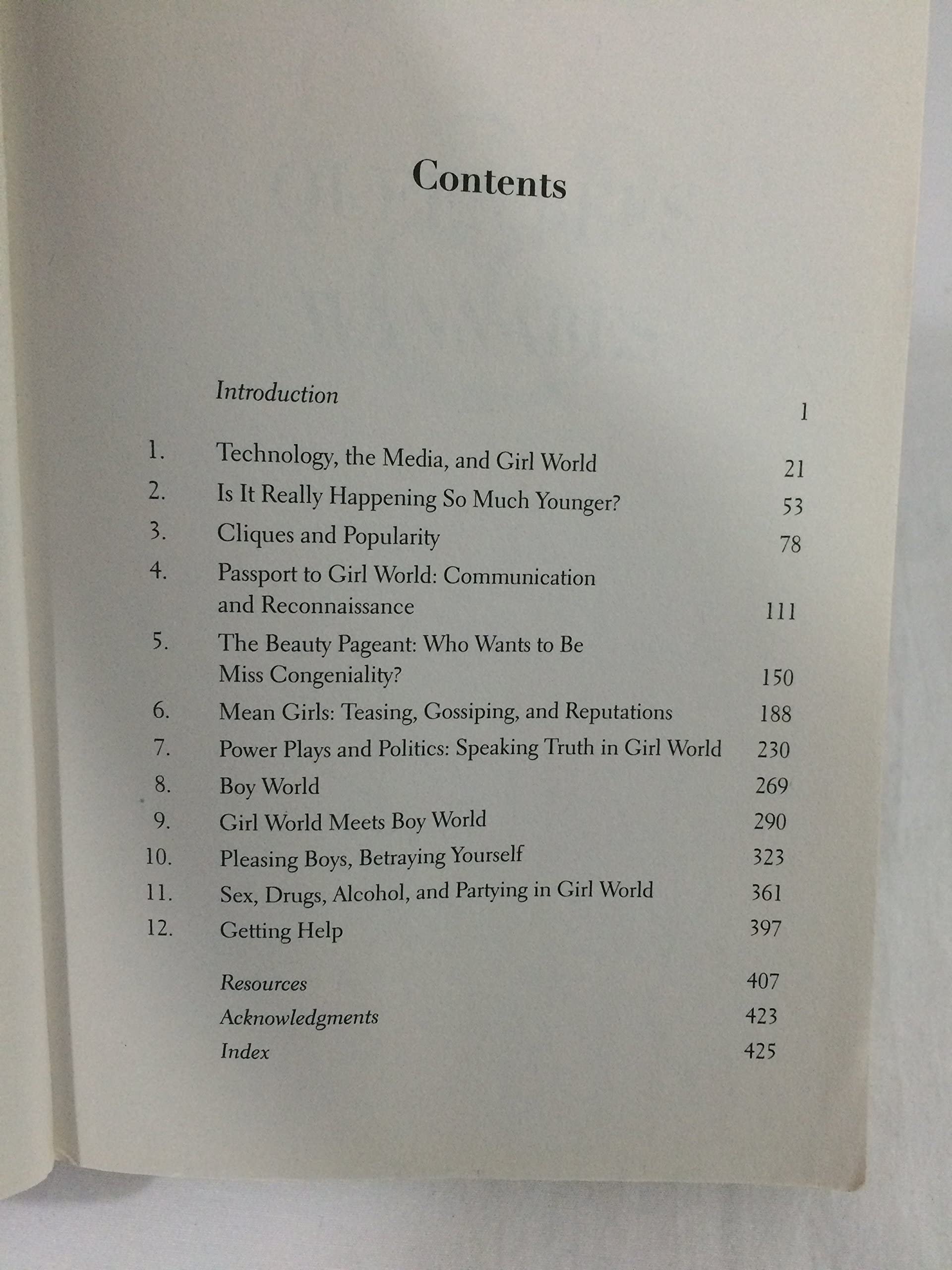 Queen Bees and Wannabes: Helping Your Daughter Survive Cliques, Gossip, Boyfriends, and the New Realities of Girl World