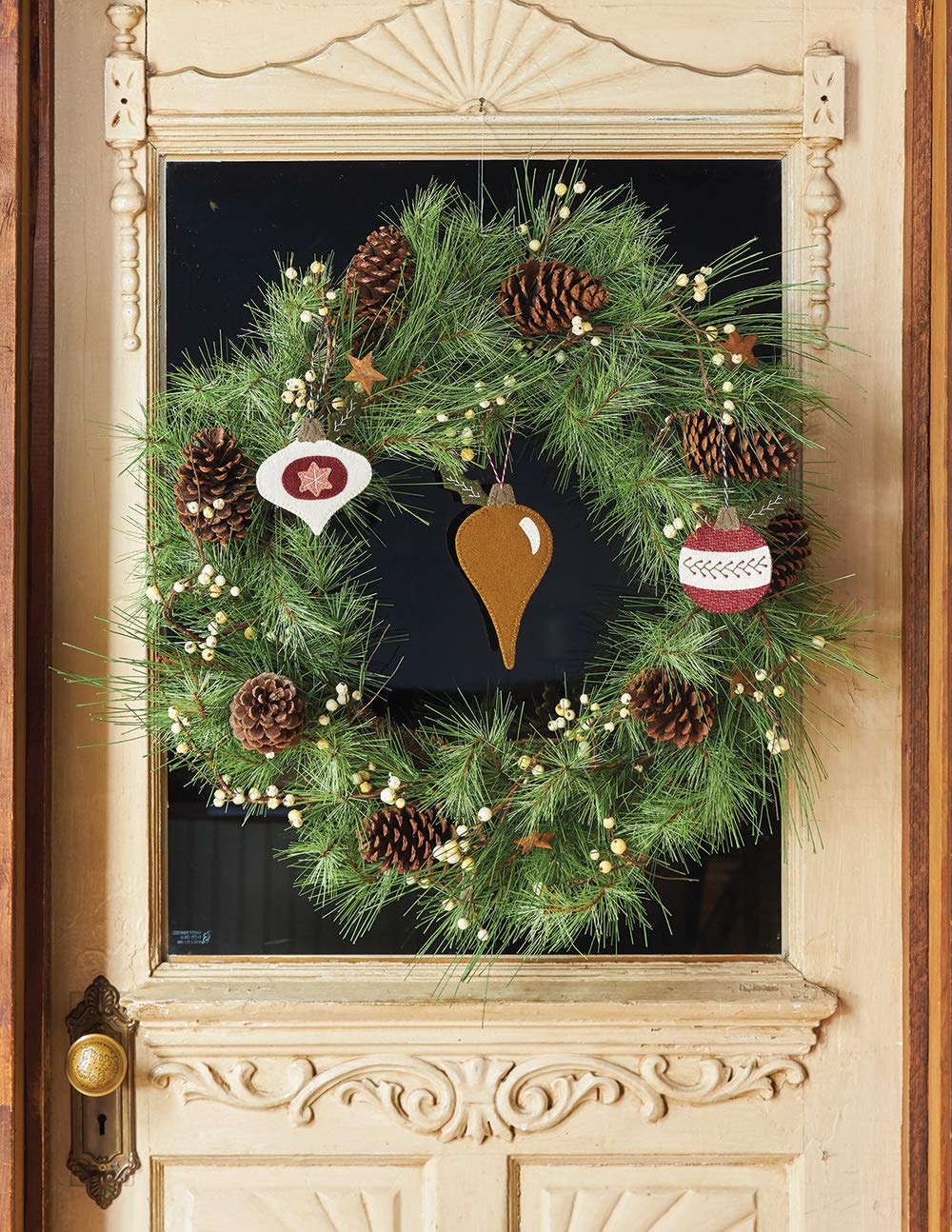 Buttermilk Basin's Ornament Extravaganza: 45 Easy-to-Stitch Designs!