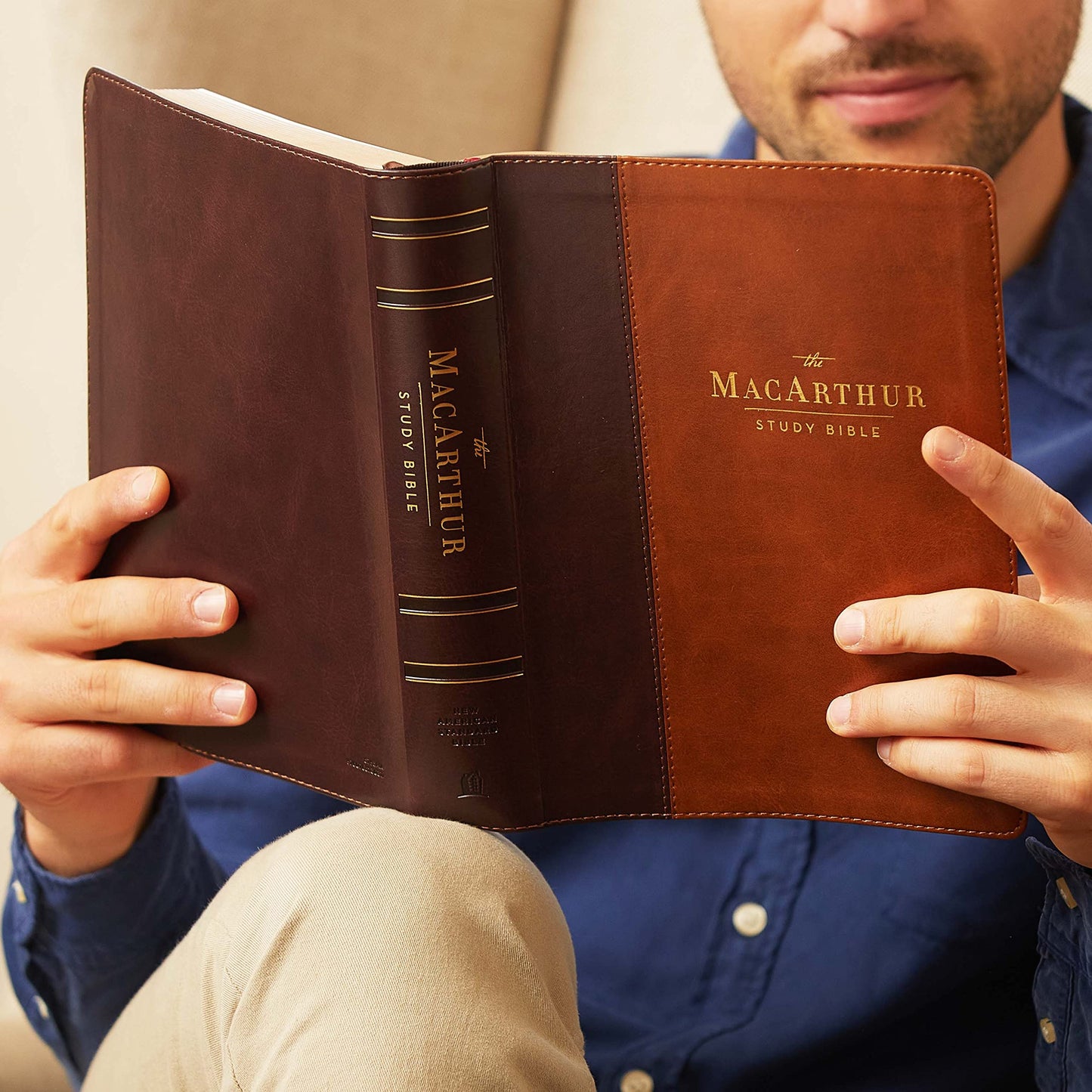 NASB, MacArthur Study Bible, Brown Leathersoft, Thumb Indexed, 1995 Text, Comfort Print: Unleashing God's Truth One Verse at a Time (Holy Bible, New American Standard Bible)