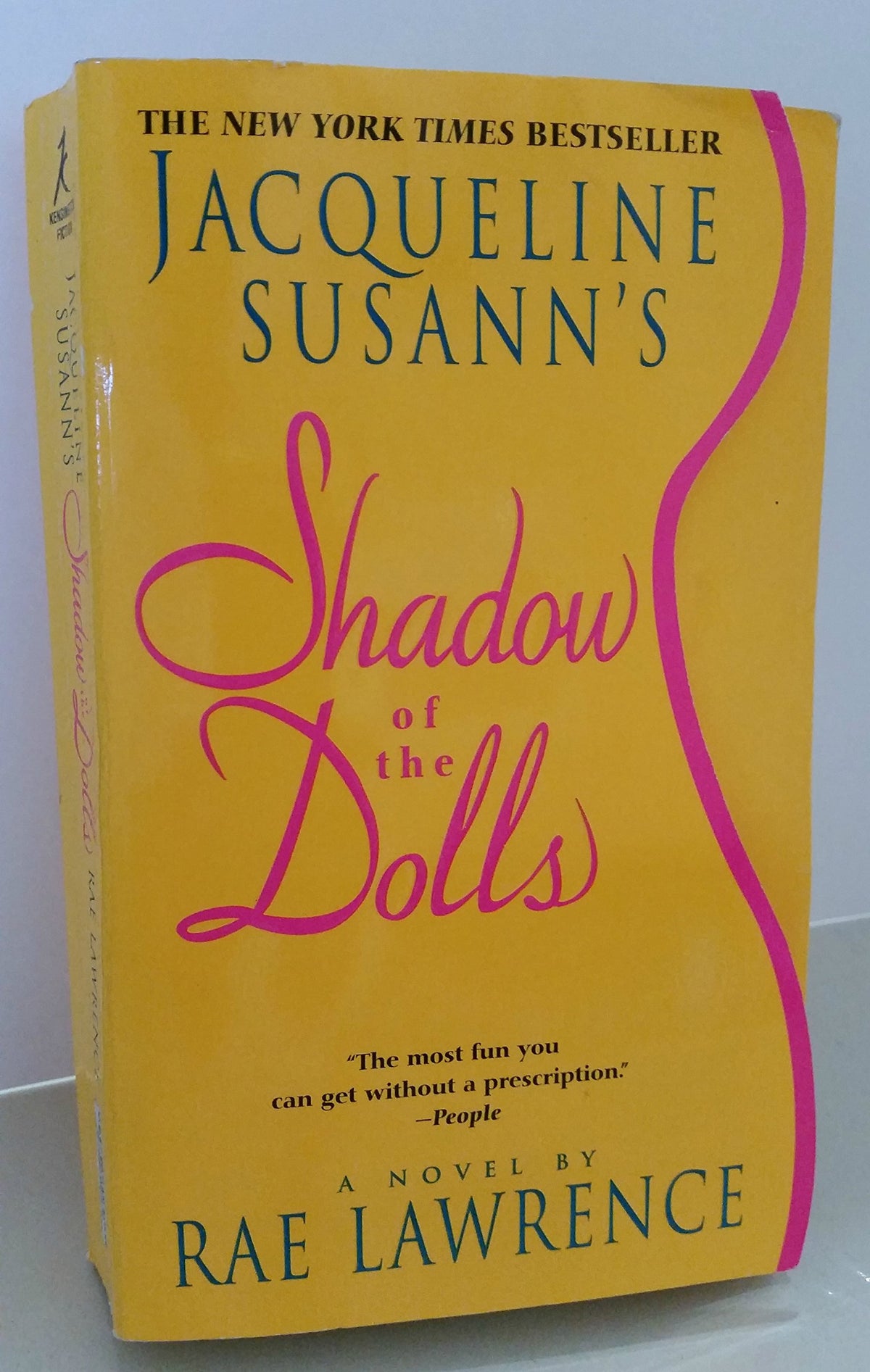 Jacqueline Susann's Shadow of the Dolls: A Novel
