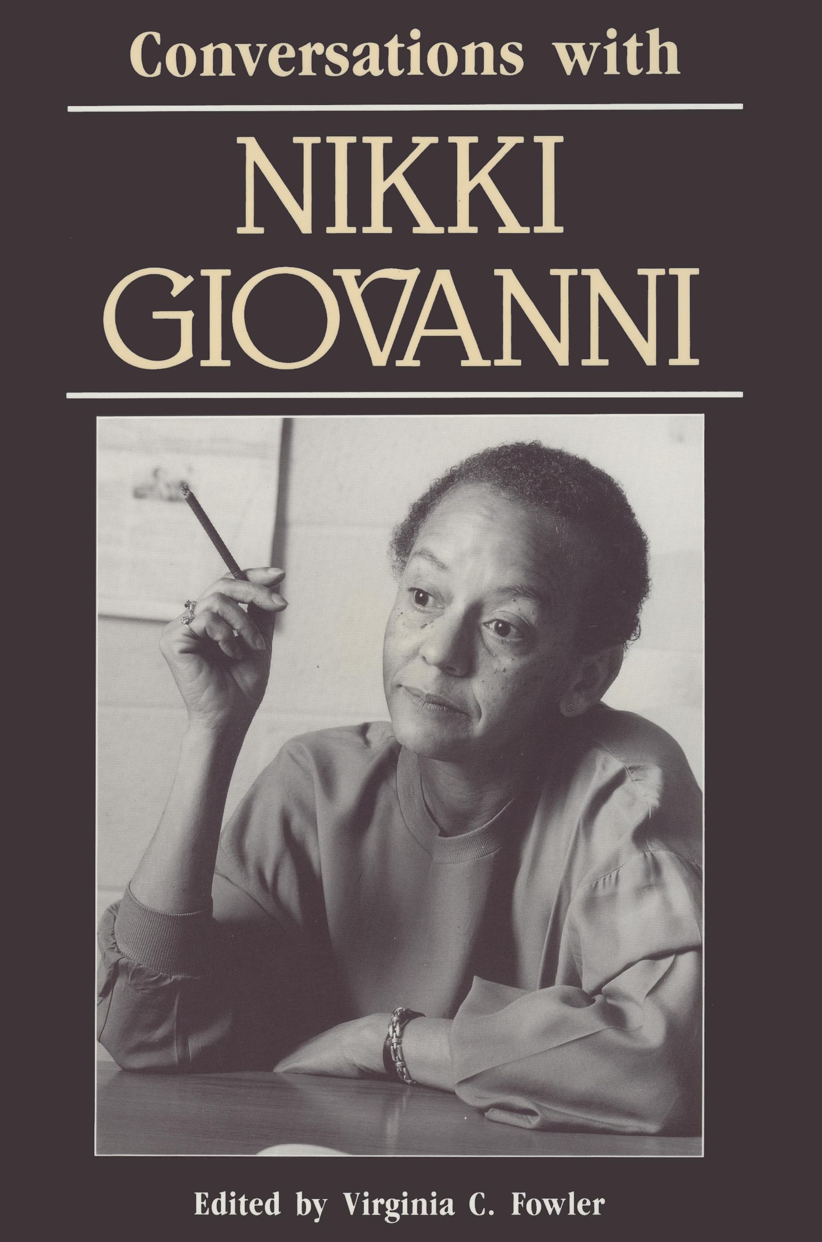 Conversations with Nikki Giovanni (Literary Conversations Series)