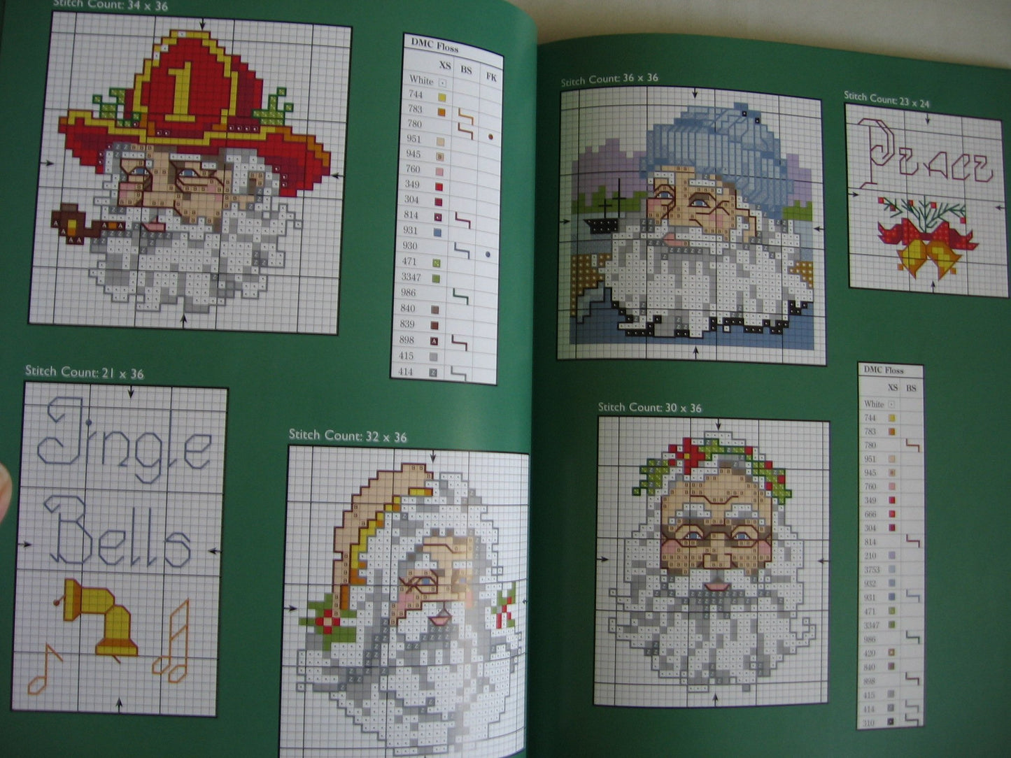 Donna Kooler's 555 Christmas Cross-Stitch Designs