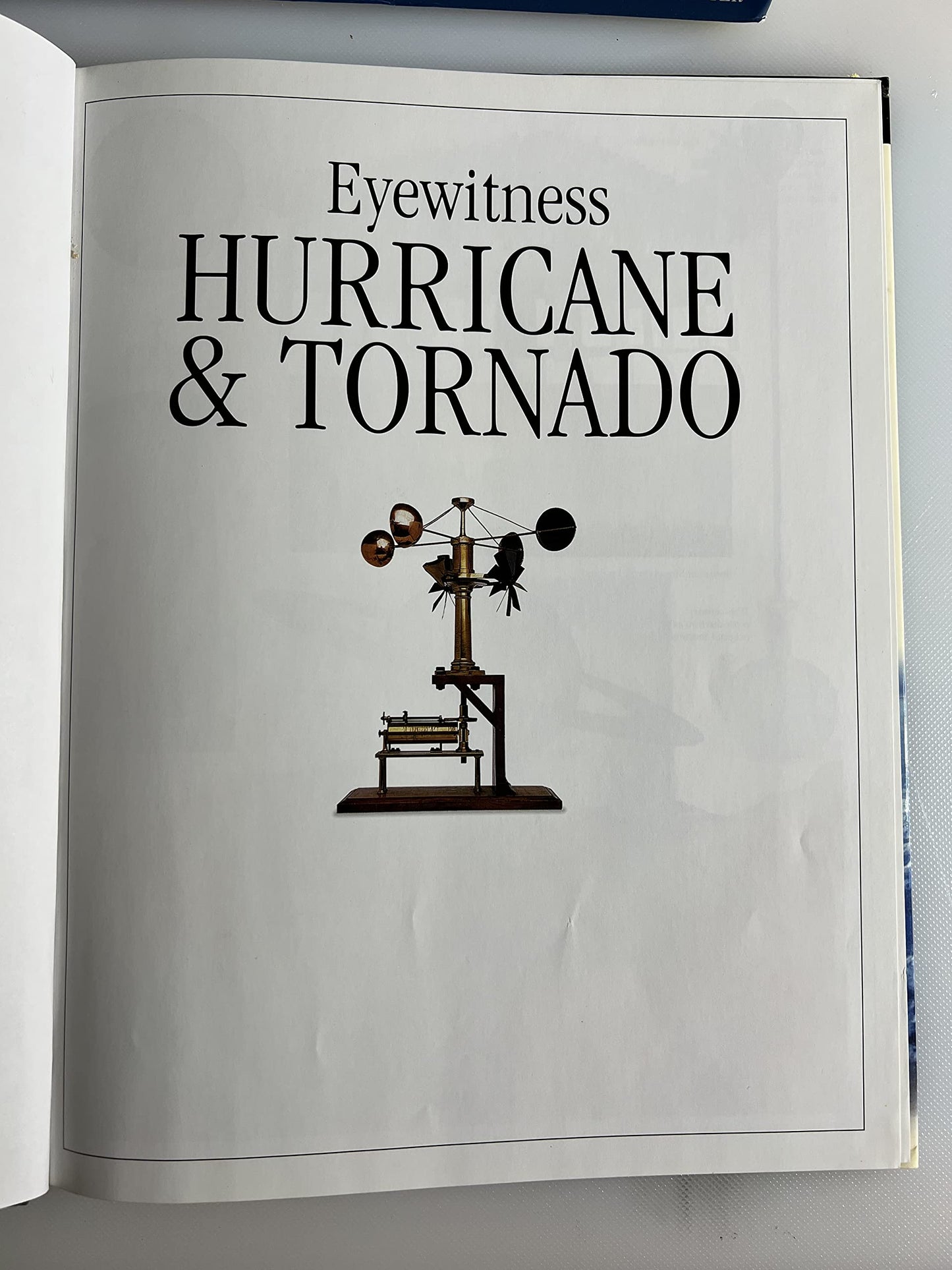 DK Eyewitness Books: Hurricane & Tornado