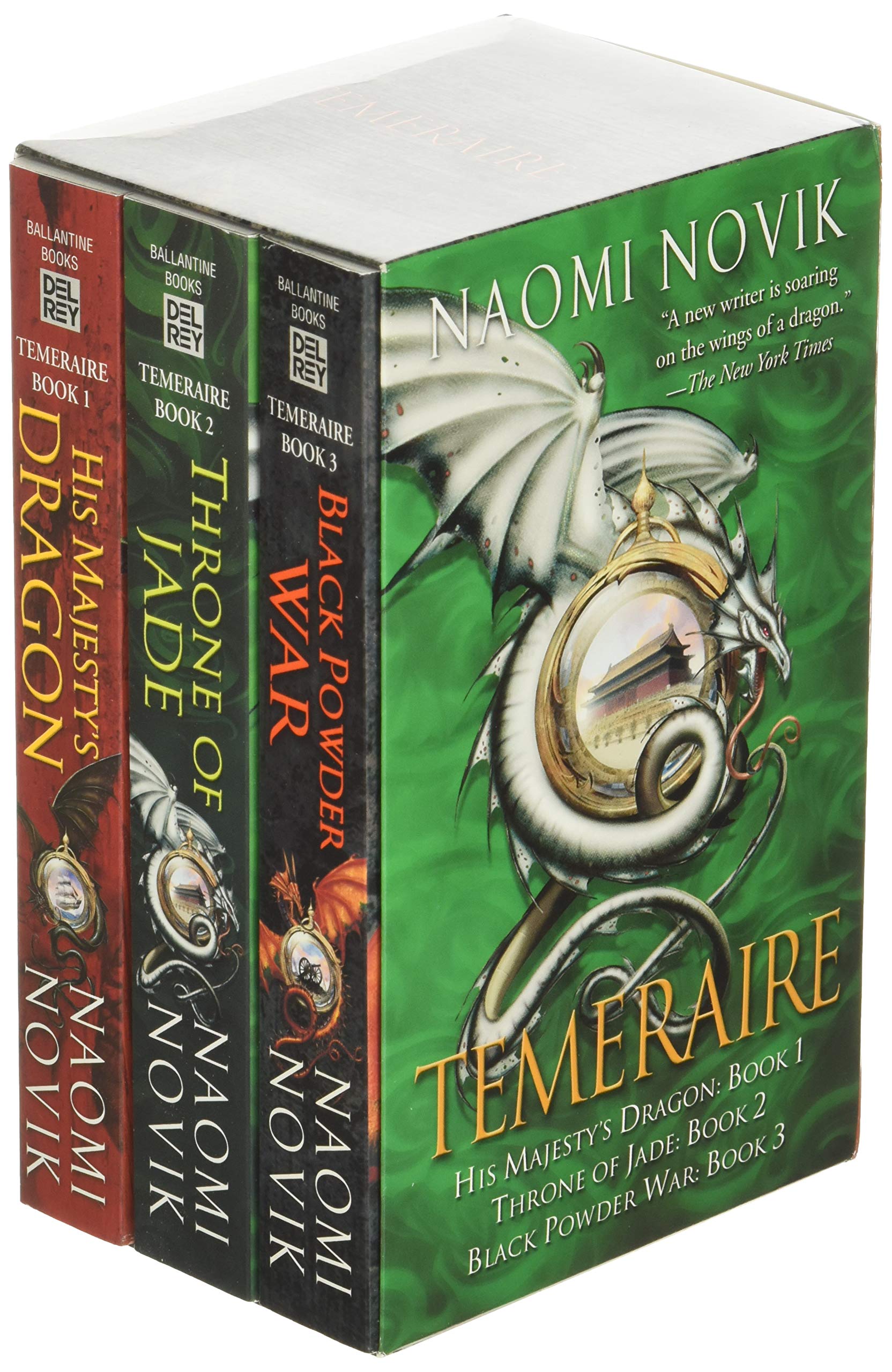 His Majesty's Dragon: Book 1 / Throne of Jade: Book 2 / Black Powder War: Book 3 (Temeraire Box Set)