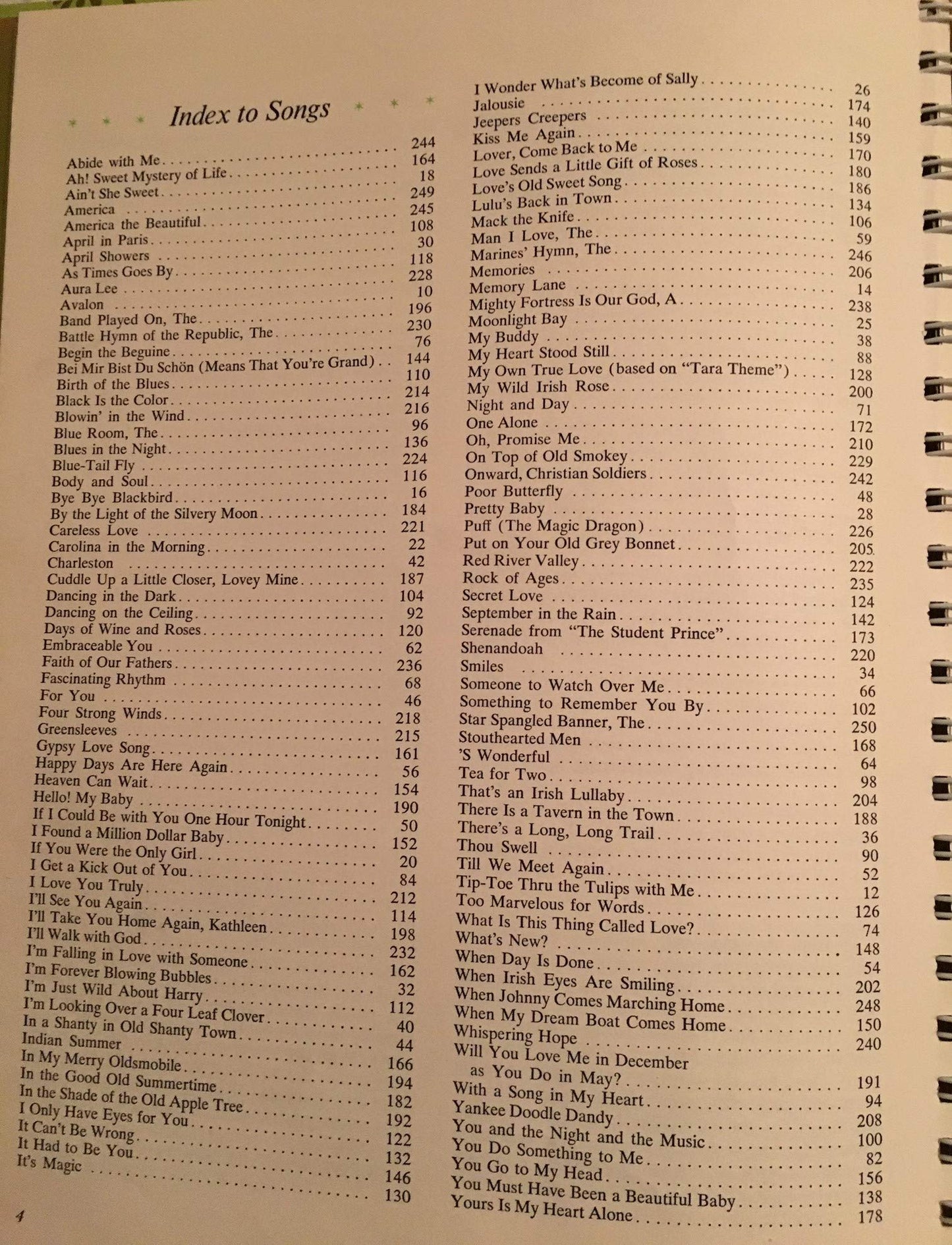 Reader's Digest Family Songbook by Reader's Digest Editors