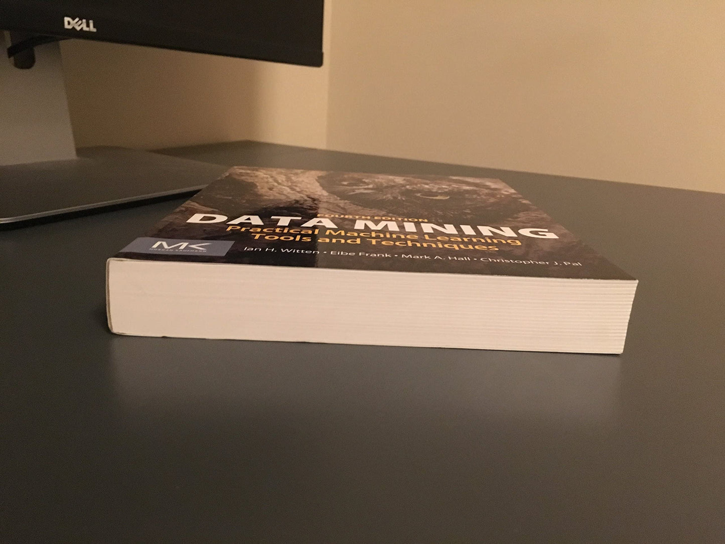 Data Mining: Practical Machine Learning Tools and Techniques (Morgan Kaufmann Series in Data Management Systems)