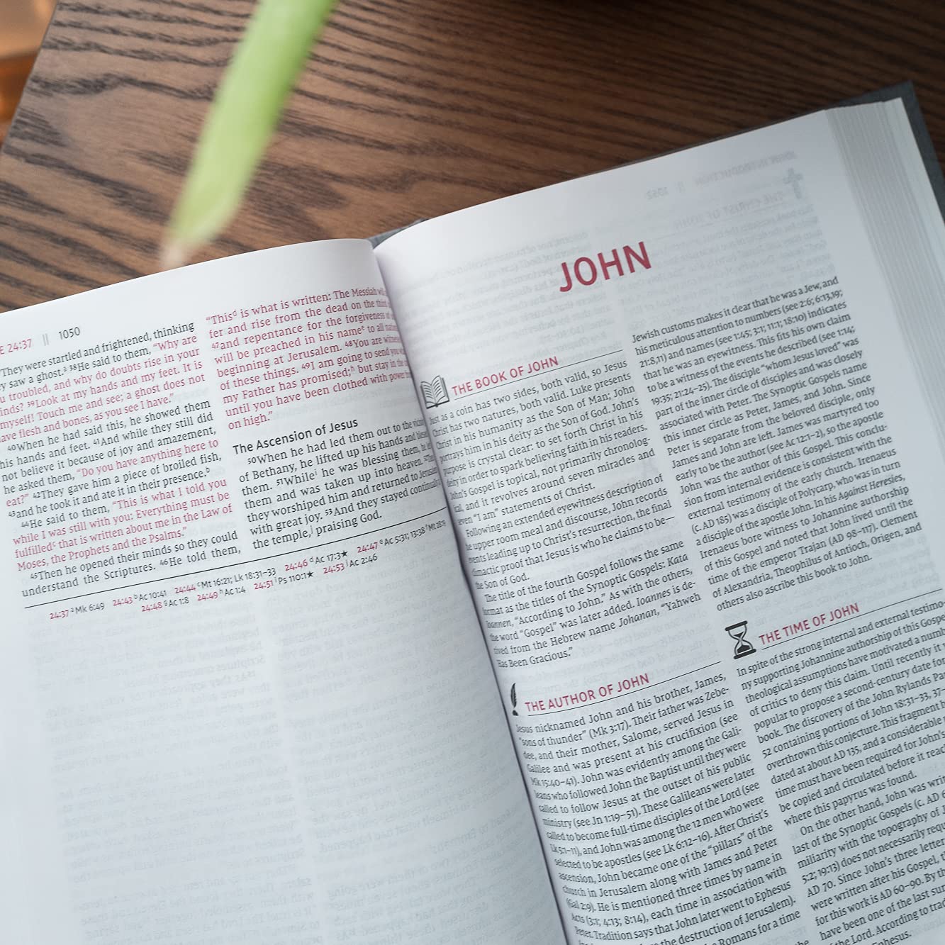 The NIV, Open Bible, Leathersoft, Black, Red Letter, Comfort Print: Complete Reference System