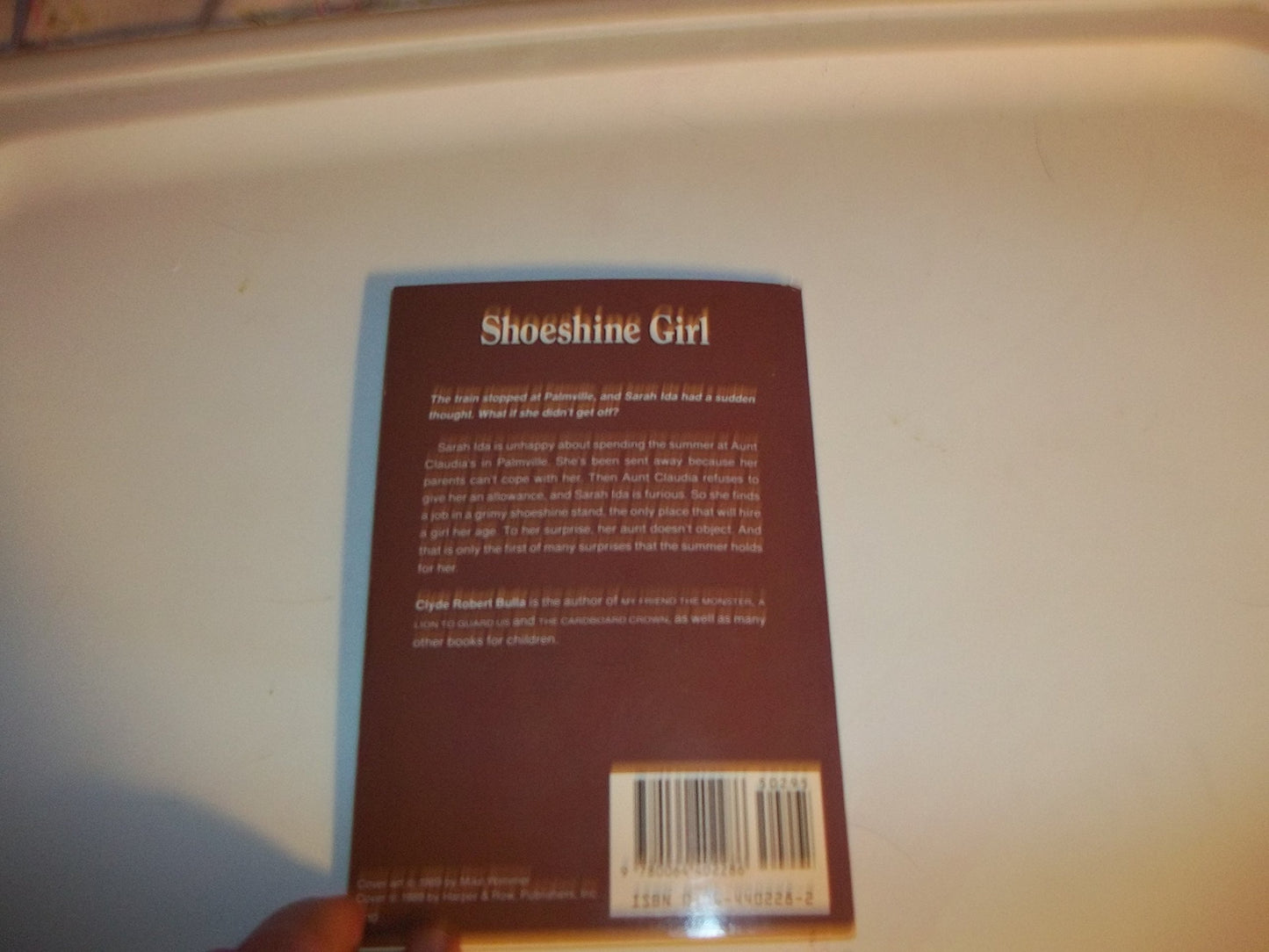 Shoeshine Girl (Rise and Shine) (Trophy Chapter Books (Paperback))