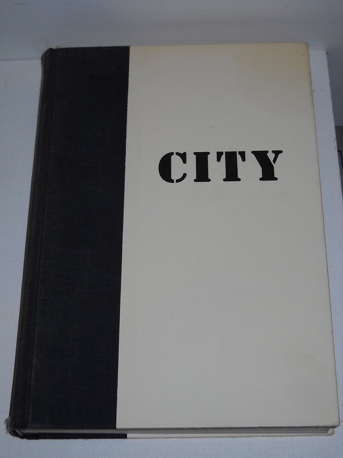 City: Rediscovering the Center by William H. Whyte