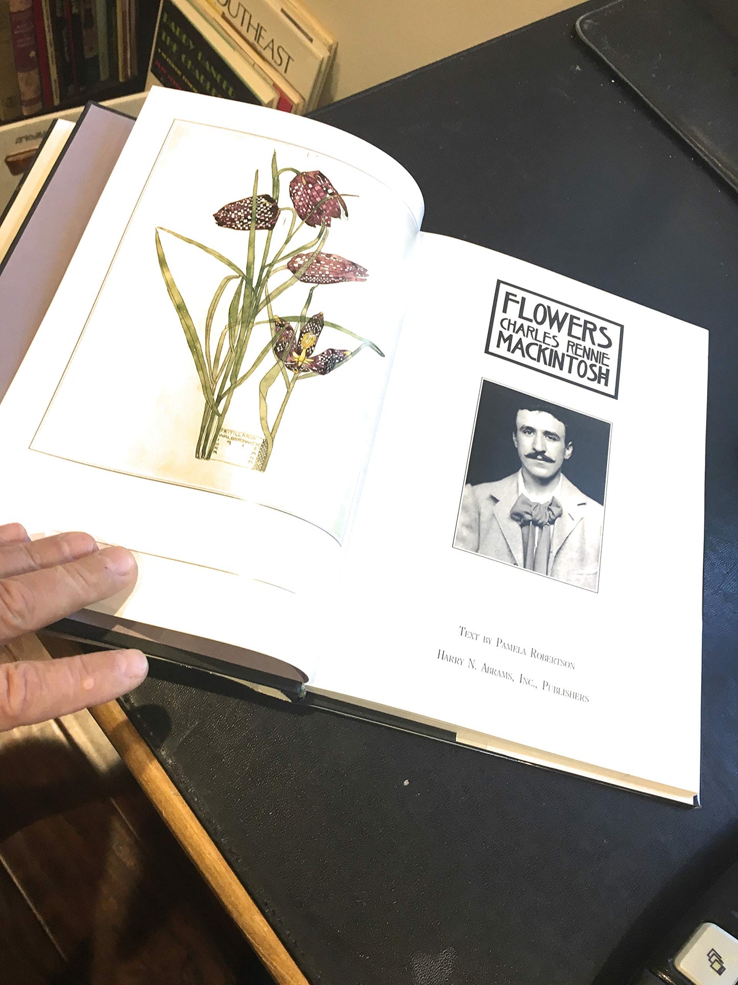 Flowers: Charles Rennie Mackintosh by Pamela Robertson